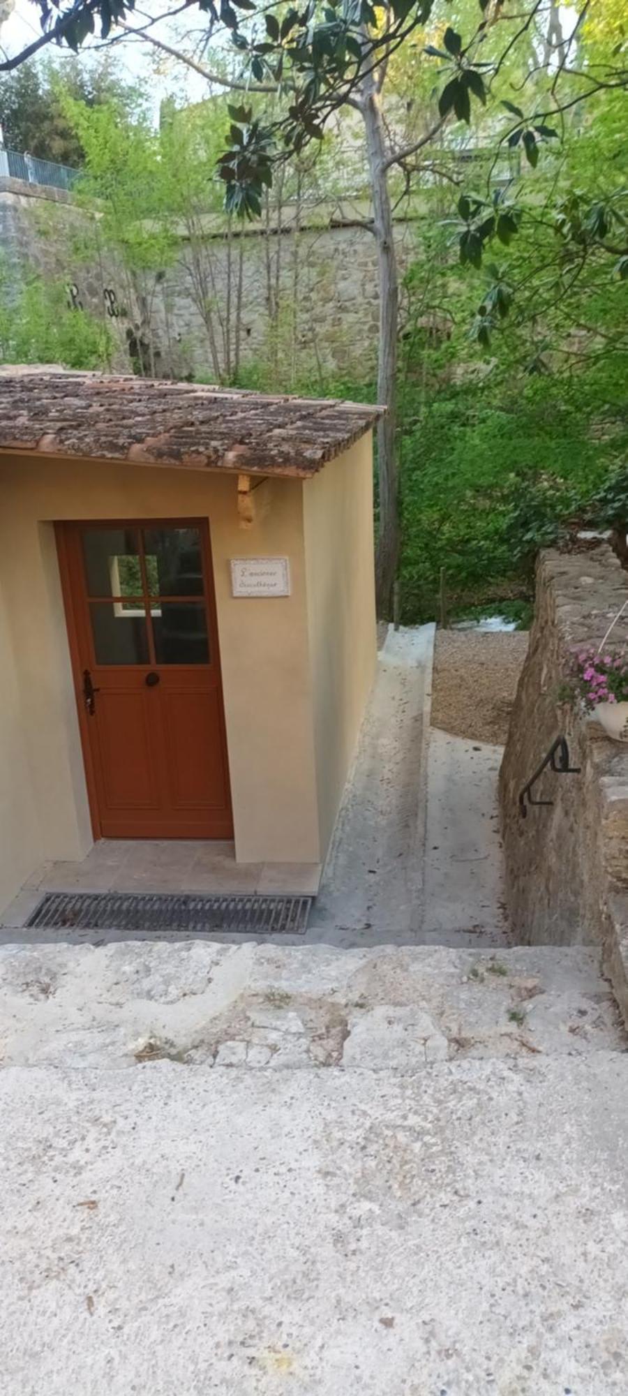 Le Vieux Moulin De Jouques Bed & Breakfast ภายนอก รูปภาพ