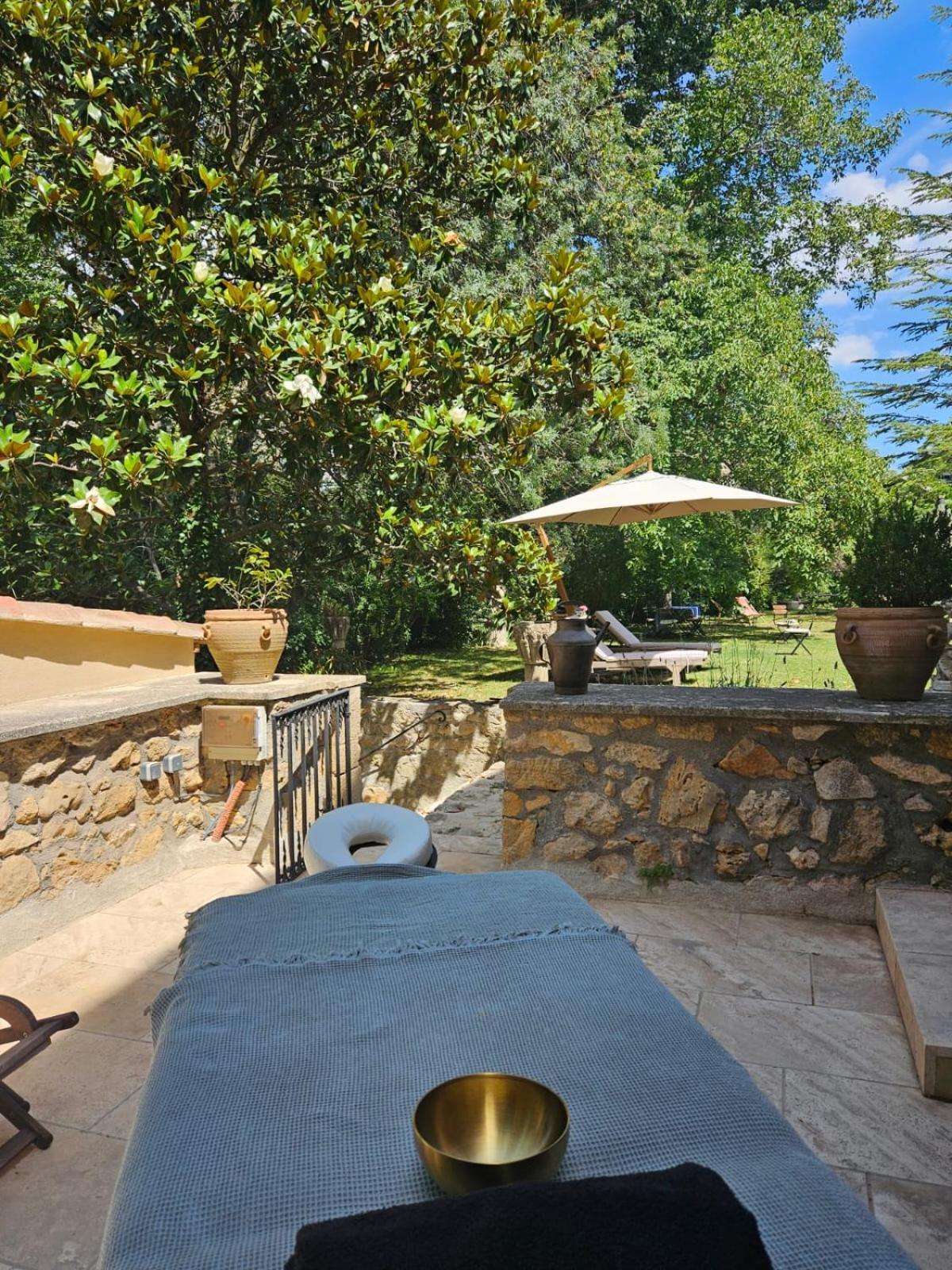 Le Vieux Moulin De Jouques Bed & Breakfast ภายนอก รูปภาพ