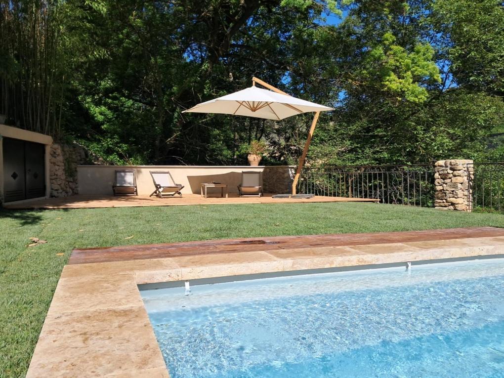 Le Vieux Moulin De Jouques Bed & Breakfast ภายนอก รูปภาพ